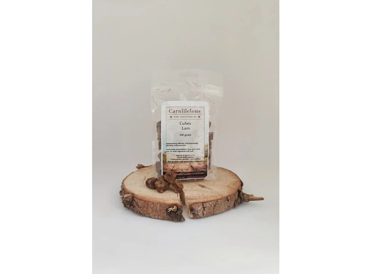 Carnilicious Cubes Lam 100 gram.jpg