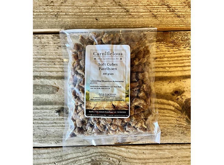 Carnilicious Soft cubes Parelhoen 200gr.jpg