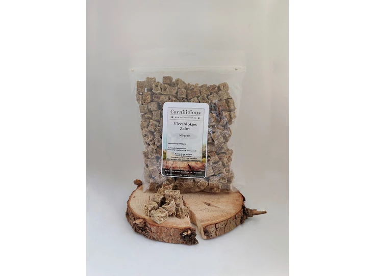 Carnilicious Vleesblokjes Zalm 500gr.jpg